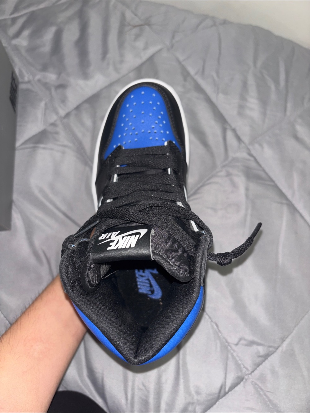 Nike Air Jordan 1 Retro High Royal Toe - Picture 4 of 6